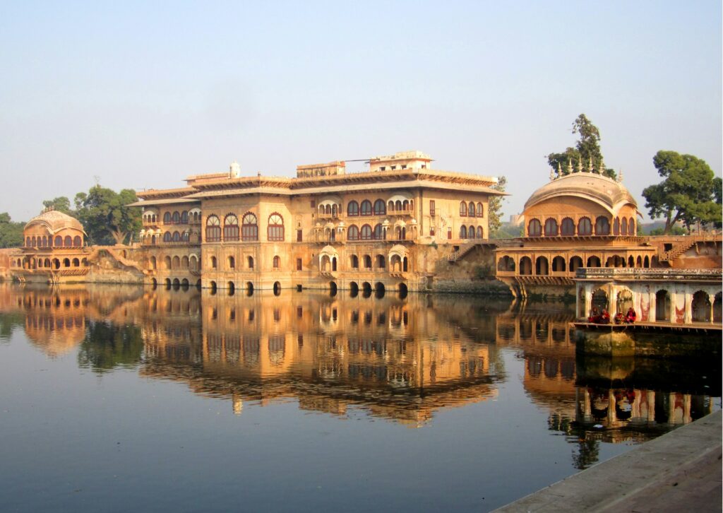 Deeg Palace