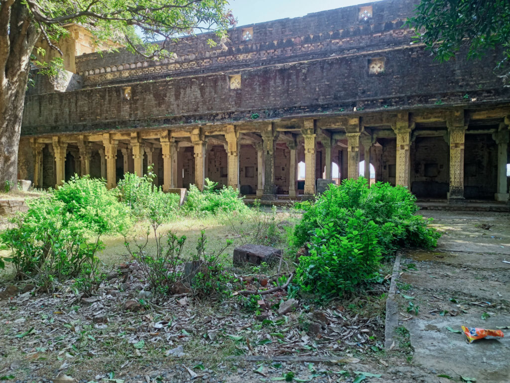 
Ramnagar Palace 