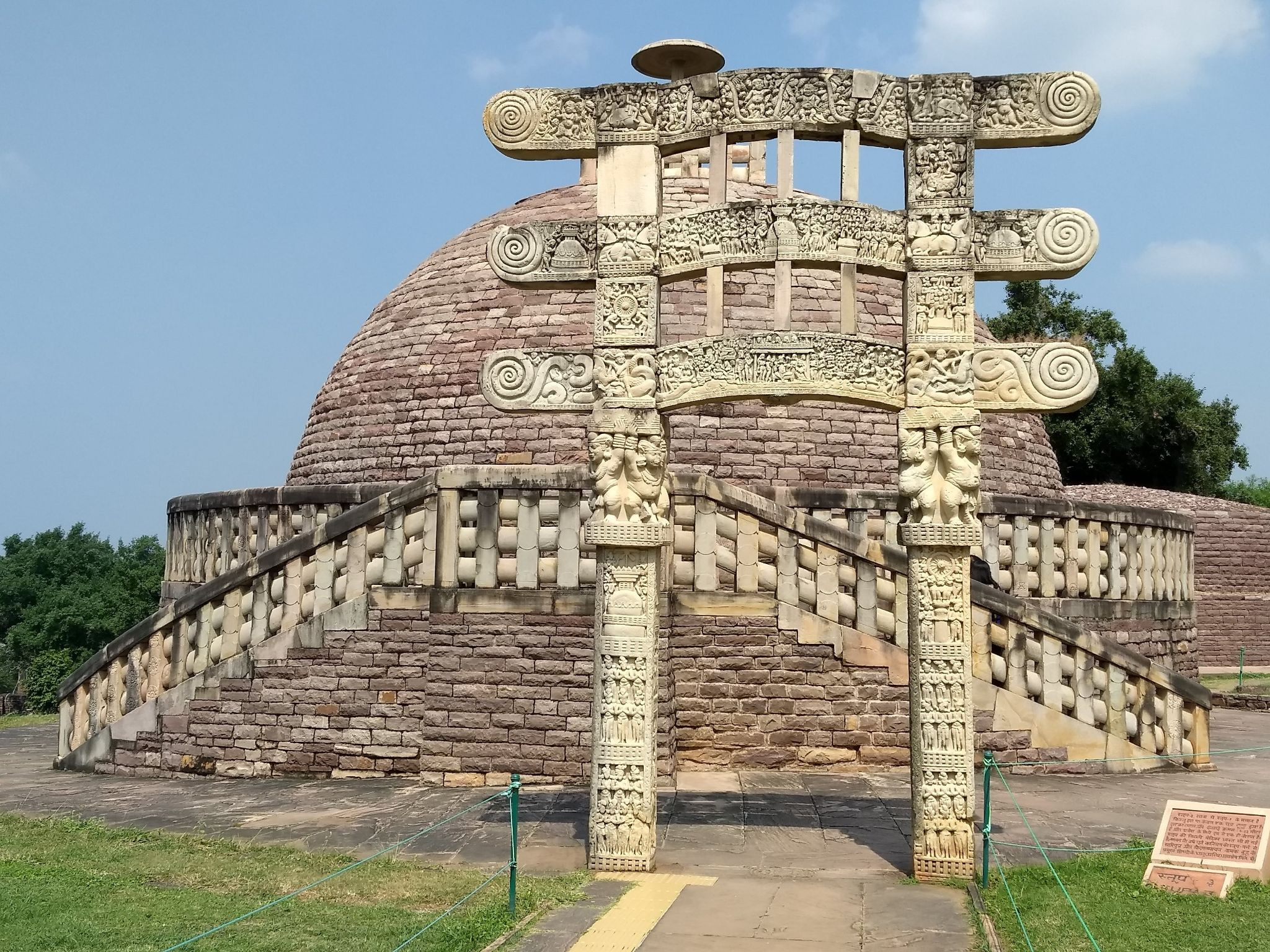 Great Stupa of Sanchi: Buddhist Art and Architecture image-46