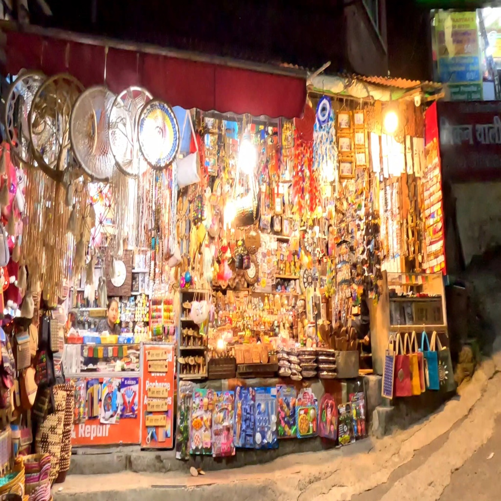 lakkar bazaar