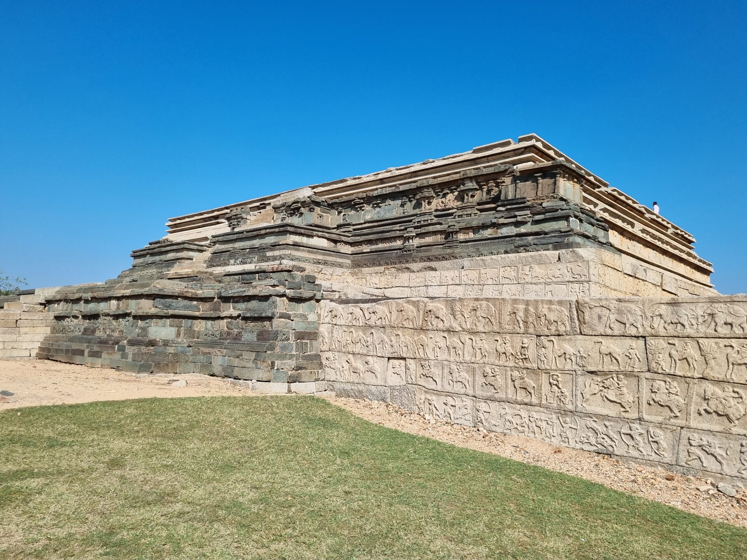 Mahanavami Dibba,Architecture, Timing : Hampi Mahanavami Dibba