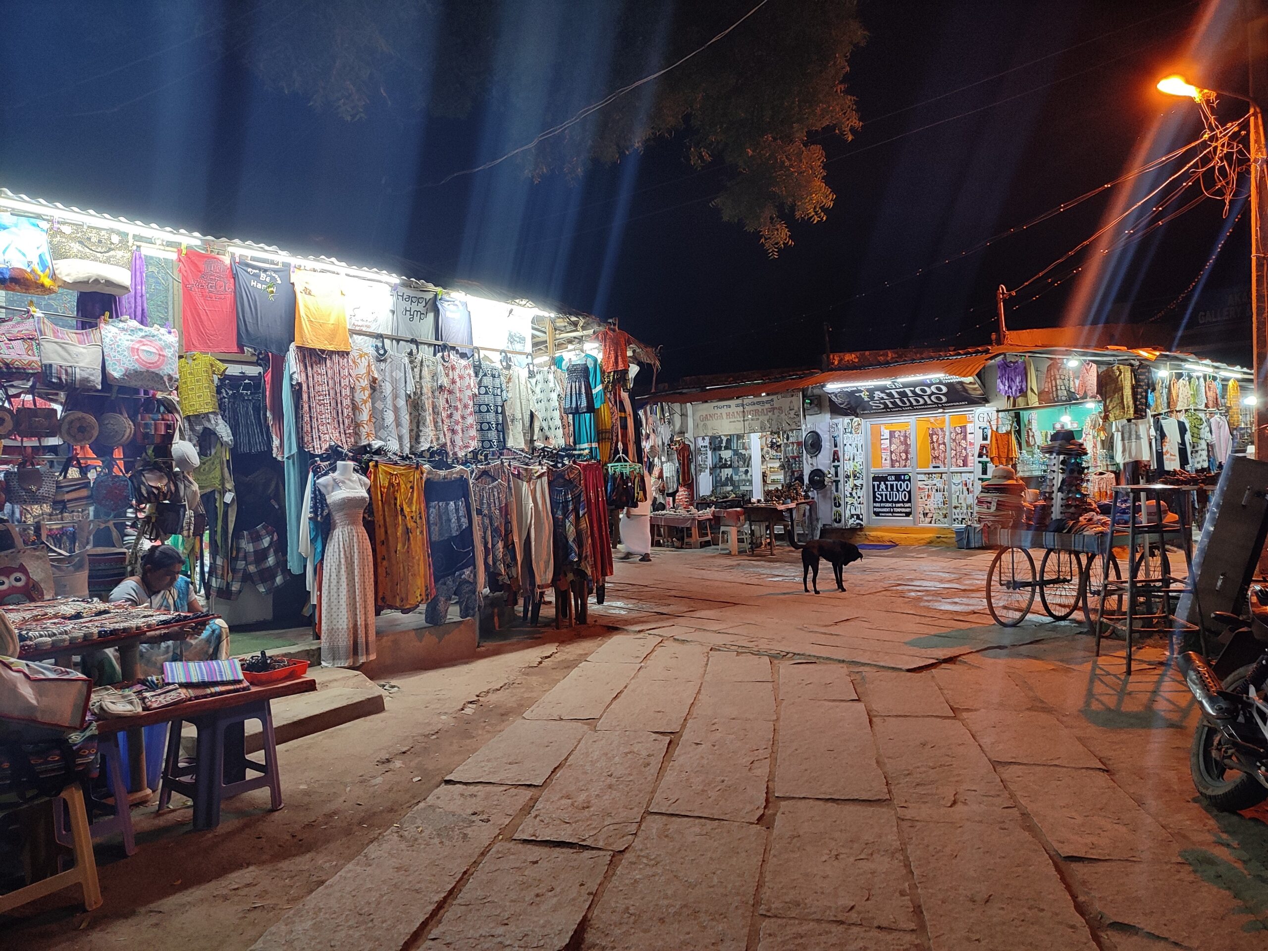 Hampi Bazaar: Timing, History, Best Time to Visit hampi bazaar