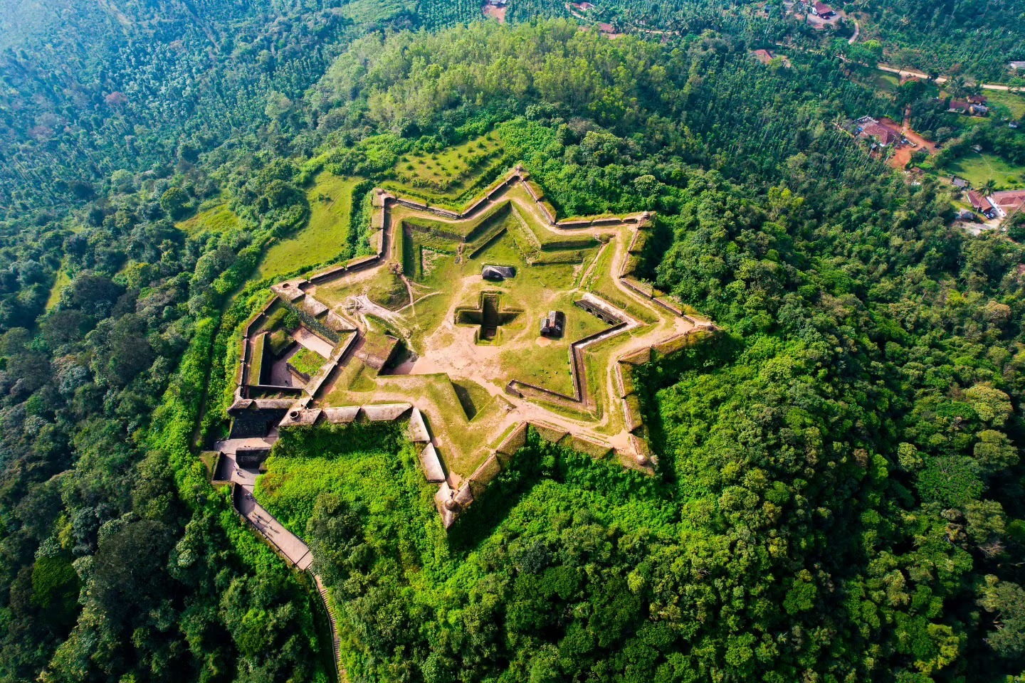 Manjarabad Fort : A Historical Gem in Sakleshpur, Karnataka