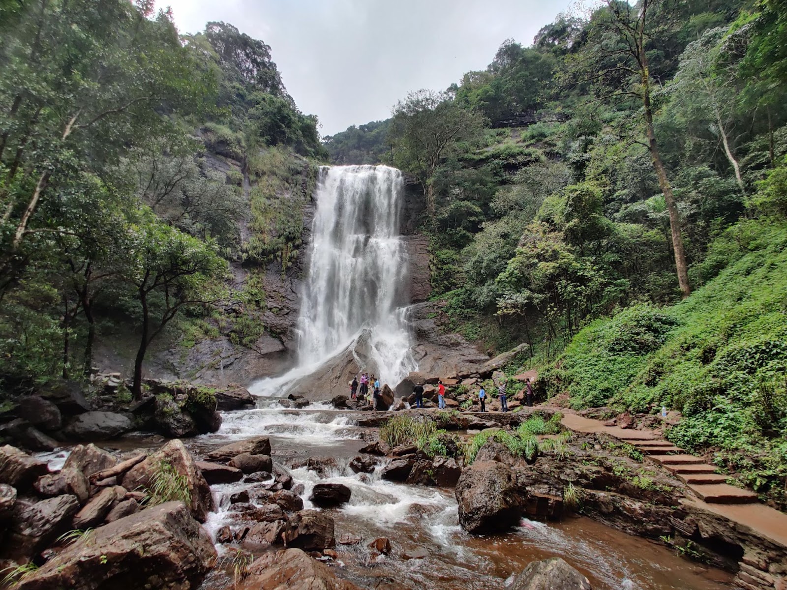 Hebbe Falls: Trekking, Timing - Karnataka