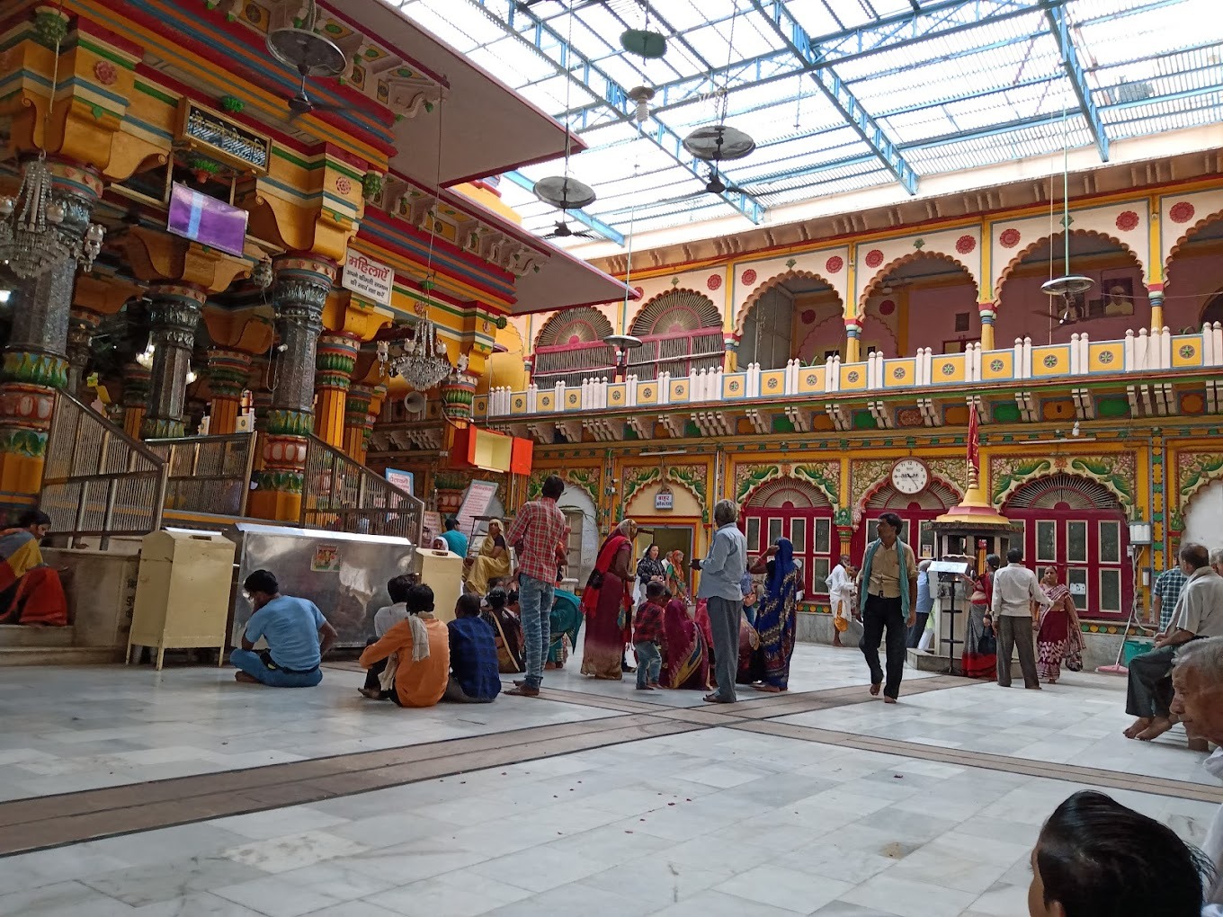 Dwarakadhish Temple (Jagat Mandir or Nija Mandir), Mathura - UP Dwarakadhish Temple (