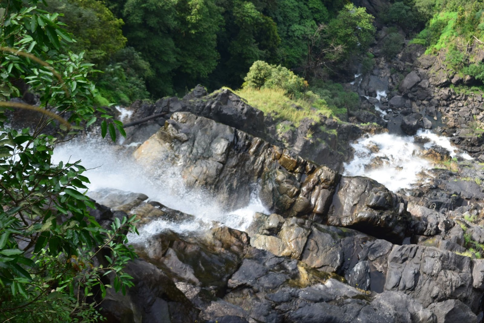 Barkana Falls, Timing, Best time to visit : Agumbe, Shimoga Barkana Falls