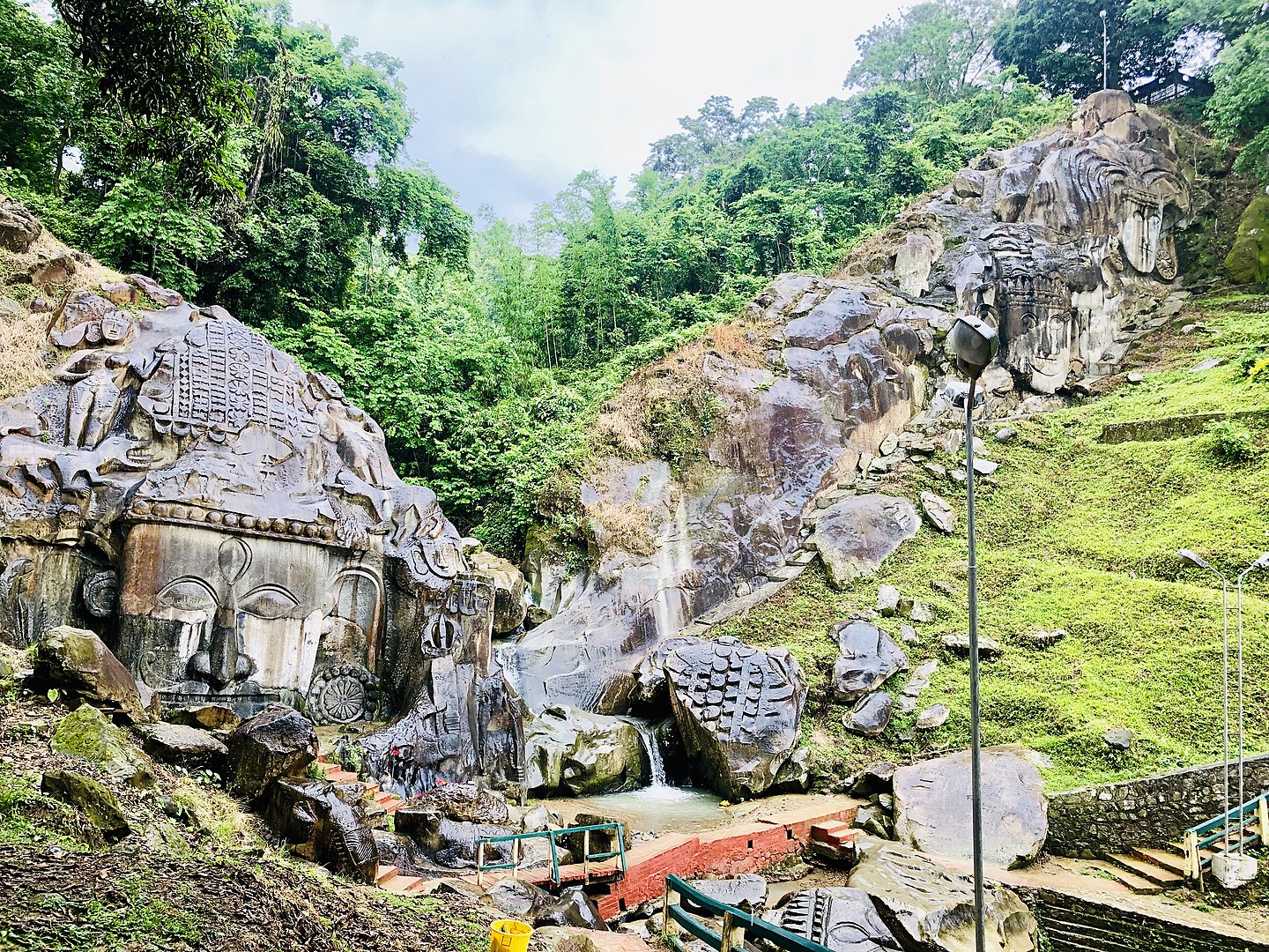 Unakoti, History, Angkor Wat of the Northeast: Kailashahar,Tripura 1440px-Unakoti_3
