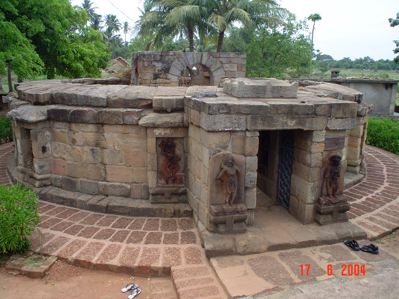 Chausathi Yogini Temple, Hirapur Chausath_Yogini_Temple_-_Outside