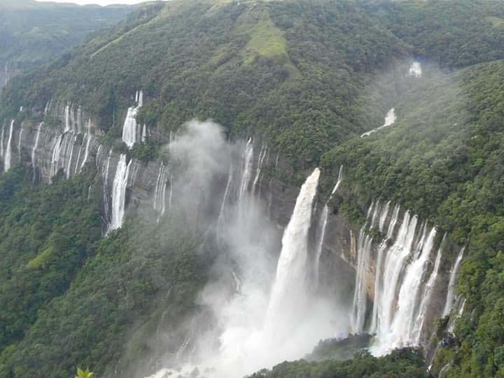 Noakalikai Falls