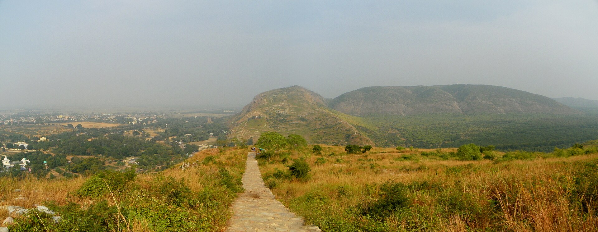 Rajgir, Buddhism, History, Architecture: Nalanda Rajgir