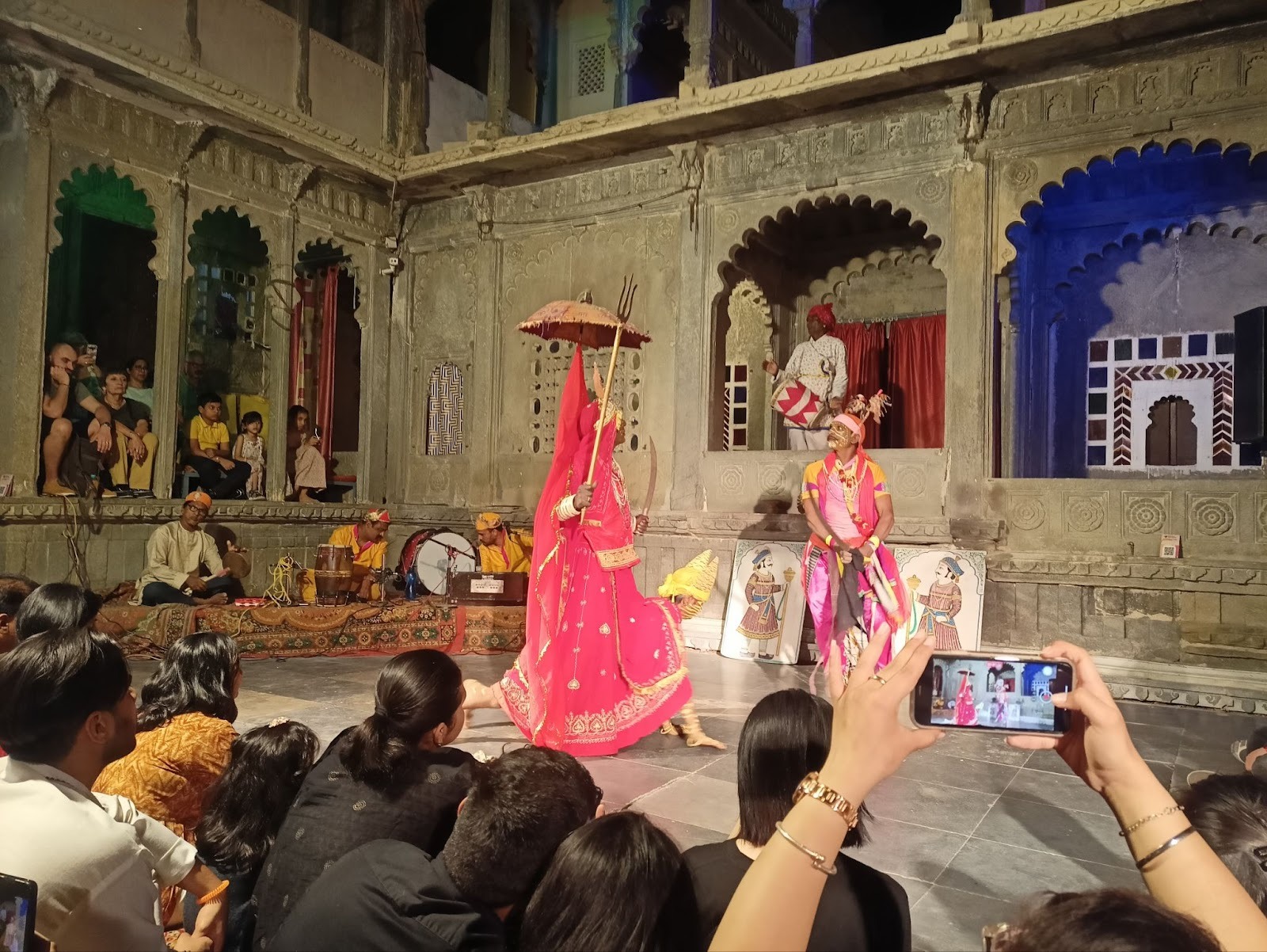 Bagore Ki Haveli: Mewar rulers, History, Architecture - Udaipur Bagore Ki Haveli