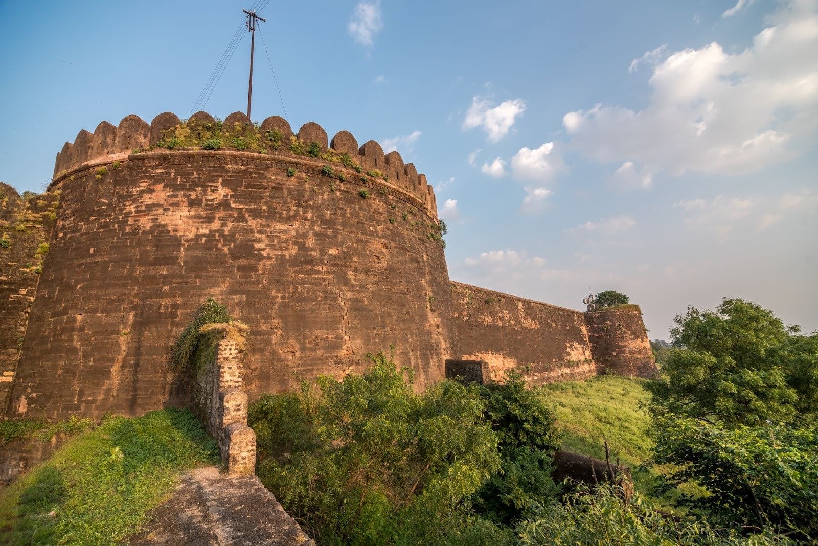 Dhar Fort, History, Architecture, How To Reach - Indore Dhar Fort