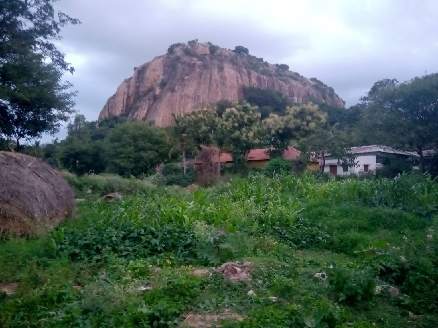 Huliyurdurga Fort: Trekking, Timing, Entry fees: Bangalore Huliyurdurga Fort