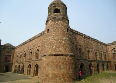 Khirki Masjid