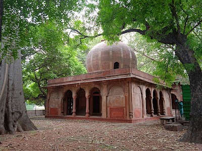 Lal Bangla Tombs