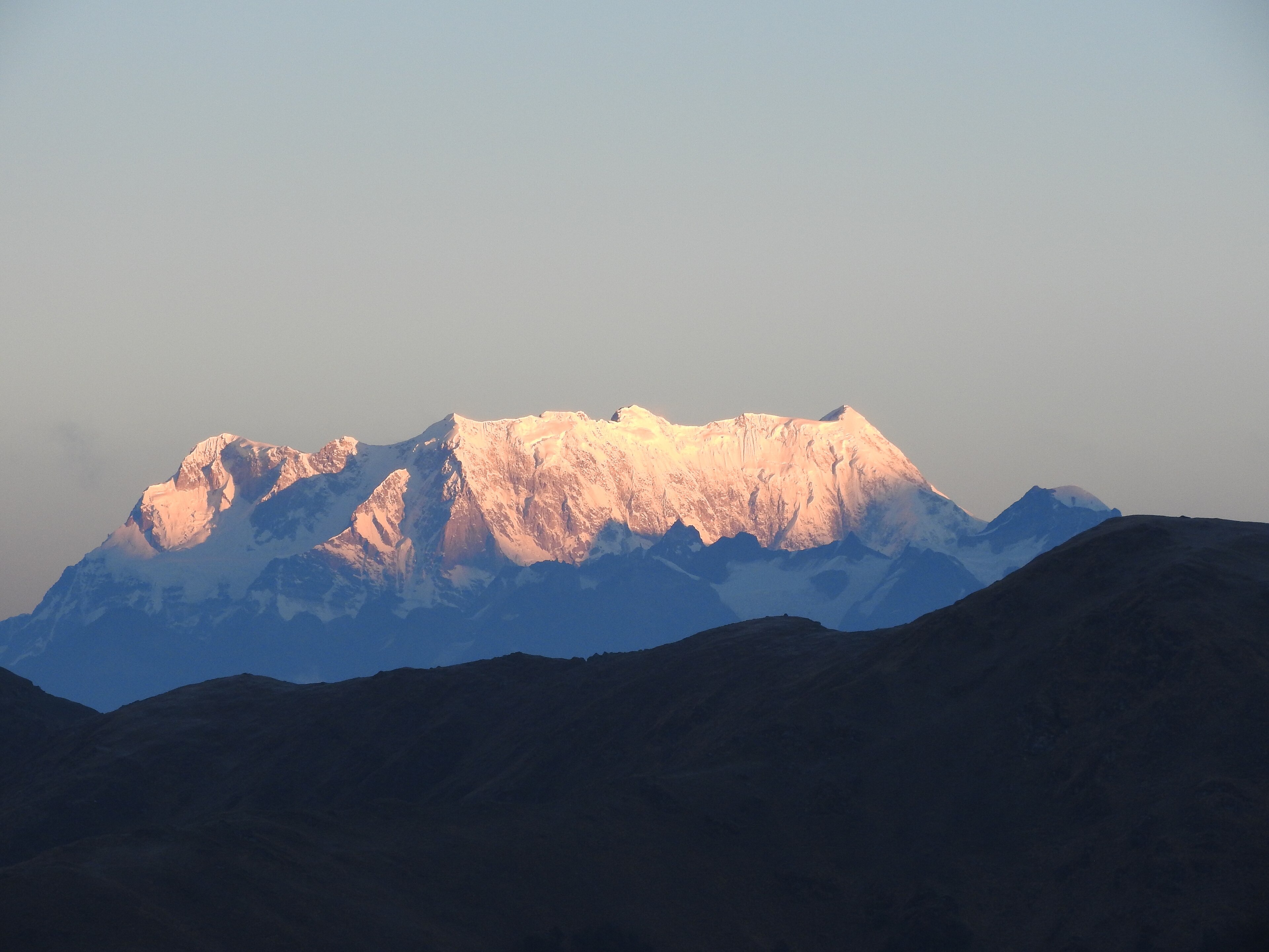 Chaukhamba Massif, Chaukhamba I, II, III, and IV 3840px-Chowkhamba_mountain