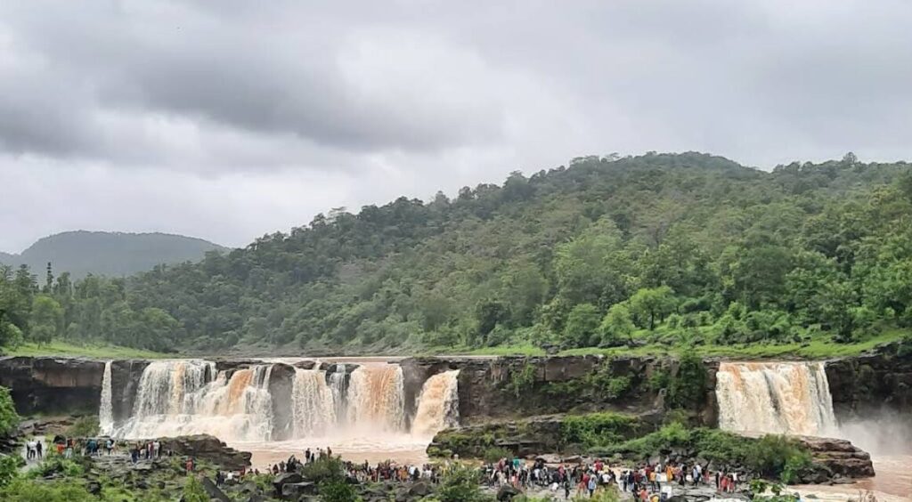 Gira Waterfall